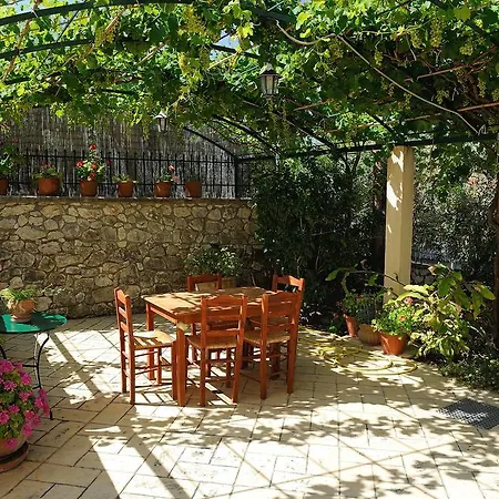Evianna Appartement *