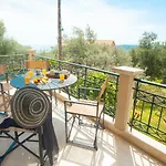 דירה Evianna Mousata